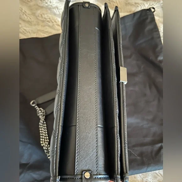 Saint Laurent Becky Shoulder Bag – Black Lambskin, Quilted, Gunmetal Hardware - Picture 7 of 15